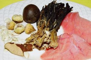 Golden Vegetable and Pig’s Lung Soup Recipe and Benefits