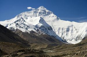 What is the Temperature at the Summit of Mount Everest?