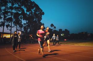 Night Running Equivalent to Chronic Suicide? Quite the Contrary, Night Running Can Give You These 5 Benefits