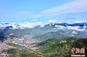 Xiapu, Fujian: Clouds Surround Mountains, a Dreamlike Illusion