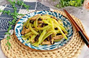 No matter what meat you're stir-frying, the first step cannot be missed! Follow the correct method, and the meat will be soft and delicious.