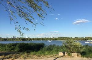 Largest Wetland Park in Beijing, with Picturesque Scenery