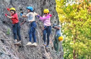 Three Yiwu Tourist Resorts Offer Free Admission to Medical Staff