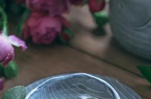 Life is Like Tea, Quietly Contemplating