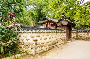 There's a 'Korean Garden' in Guangzhou's Ordinary Parks – What's the Story Behind It?