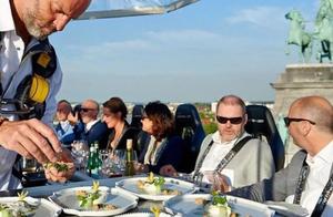 To dine here, you need to ascend 50 meters, and you must also sign a declaration of life and death before eating. Tourists: Eating is too difficult!