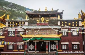 Tagong Grassland, Tagong Temple