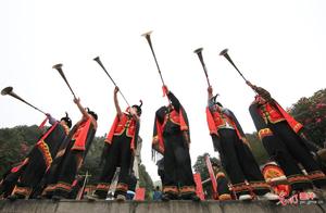 Guizhou Bijie: Praying for Blessings at the Flower Shrine