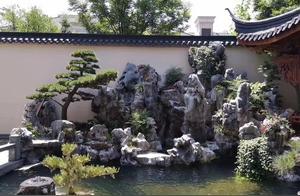 I Want to Come to a Spring Blossom Hillside Garden