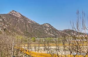 The scenery along National Highway 109 is truly beautiful, and the Yongding River is so clear!