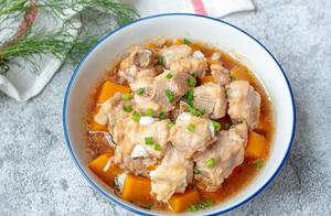 Delicious Summer Treats: Steamed Pumpkin with Ribs – A Simple and Flavorful Dish