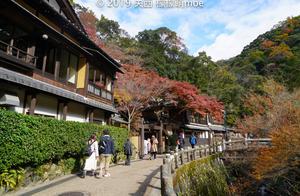 Japanese Grandpa Guides Me on My Trip, and His Most Impressed Memories Were the Terracotta Warriors and Toilets