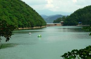 Three Cities in Hunan: Zhangjiajie, Xiangxi, and 'The Train-Dragged City'