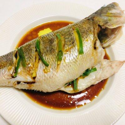 网红鲜美营养多的清蒸鲈鱼，简单超美味