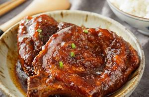 Red Braised Pork is Absolutely Delicious, I Could Eat Five Pieces!