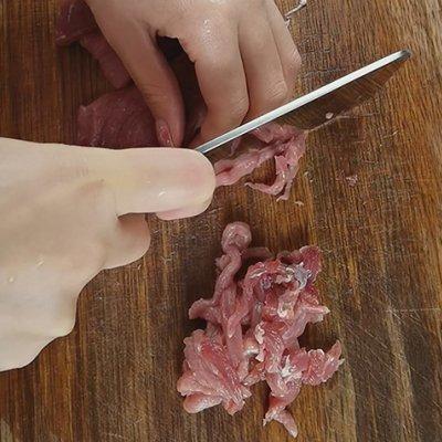 大人小孩都爱吃的青椒肉丝，学起来