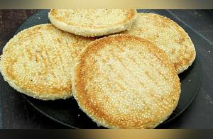 One Pound of Flour, a Handful of Sesame Seeds: Learn How to Make Crispy Sesame Oil Buns – Fragrant, Crispy and Delicious