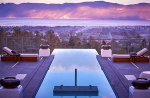 SLH Domestic Six Member Hotels Spring Specials – Where Will You ‘Surf’ and ‘Wave’?