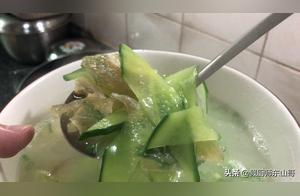Cucumber Peel and Duck Egg Soup: Simple Recipe, Unique Flavor, Suitable for All Ages, Detoxifying