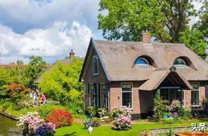 700 Years Without Roads! This Dutch Small Town Went Viral: No Cars, Like a Fairy Tale World