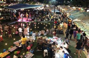 Why Aren't Chinese Business Owners Allowed to Operate in Thai Night Markets? The Answer is Heartbreaking