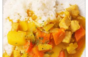 Chicken Curry Rice, Recipe, I Make It 3 Times a Week, Texture and Appearance are Excellent, Empty Plates Appear on the Table