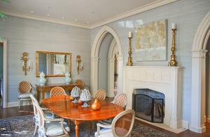 Psychology: Which Dining Table Do You Find Most Attractive? Discover Your Position in Their Eyes