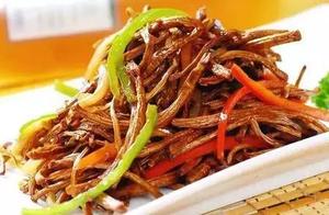 Dry-Fried Tea Tree Mushrooms, Four-Color Small Stir-Fry, and Pea Sandwich Recipe