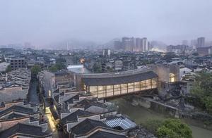 Walking Collection | Asia’s Only 3600㎡ Bridge Art Museum