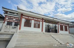 Most Symmetrical City in China: A Street with Landmarks at Both Ends