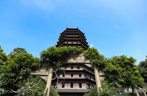 Best Tidal Bore Viewing Spot on the Qiantang River: Six Harmonies Pagoda – A Highly Sought-After Location
