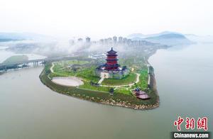 Guizhou Jishui Exhibits Flowing Mist Landscapes; Clouds Surround Buildings Like a Fairyland