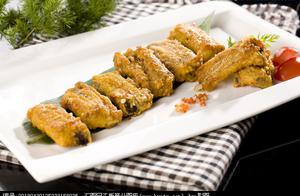 Crispy on the Outside, Tender on the Inside, with Rich Sauce Crumbs – Ribs Dish, a Delicious and Fun Food