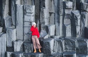 Iceland's Most Magical Black Sand Beach: Like a Mysterious Alien Planet, Perfect for Sci-Fi Films