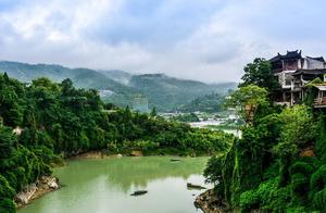 China's Only Ancient Town Suspended on a Waterfall: Weng Town - A Beauty Rivaling Zhouzhuang, Dubbed 'Little Jiangnan'