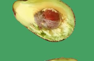 Are Avocados Noble and Elegant? Actually, They Are Delicious and Easy to Make