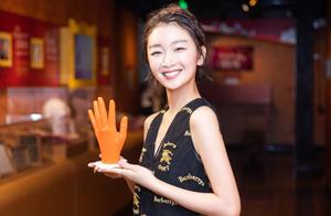 Zhou Wenyu's Weight is Only 80 Pounds! Seeing What She Eats for Dinner, Netizens Say: Who Would Want to Eat This?