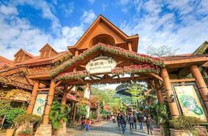 Check-in at a Romantic European Castle Hotel with Double Grand Canyon Adventure – 2 Days of Unlimited Fun, Netizens Praise: Awesome!