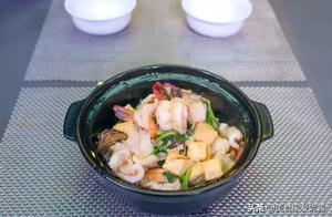 Food Series 78: Seafood Tofu Pot (Fragrant Broth, Balanced Nutrition) Tutorial - Easy and Quick to Try