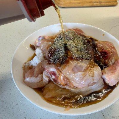 史上最好吃的鲜嫩多汁的蒸鸡(电饭锅版)做法