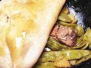 During Special Times, Foodies Transform into Chefs, Even Northeastern Classics Like ‘Hu Bing’ Are Made