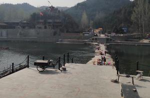Spring Blooms, Xiao Nanhai in Shenying Town is Beautiful with Scenic Mountains and Water – a Great Place to Visit!