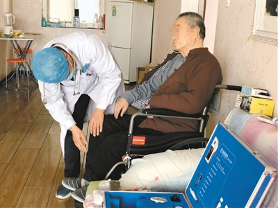 邵大爷|全市首张家庭病床上线