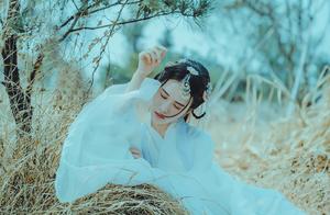 Jade Steps | Ancient Sorrow, Love Affairs Are Like Spring Rain