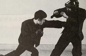 How to Correctly Practice Reverse Straight Punches