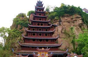 Visiting the Three Gorges Dam, Don't Miss One of the World's Eight Wonders: Shibaozhai