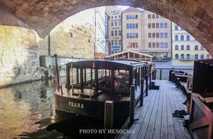 Vltava River Cruises: Enjoying Beer and Scenery, Capturing the Beauty of Prague