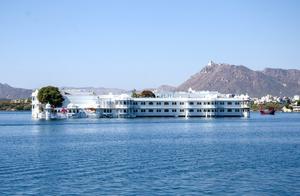 Unique Romantic Ancient City in India: White Buildings Along the Lake, Remarkably Clean