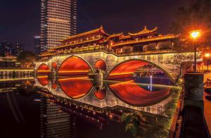 Getting around Chengdu: Buses and subways are very convenient; recommend staying in a hostel.