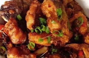 Red Braised Fish Blocks, Stir-Fried Pork with Young Bamboo Shoots, and Golden Needle Mushrooms Rolled with Pork Recipes